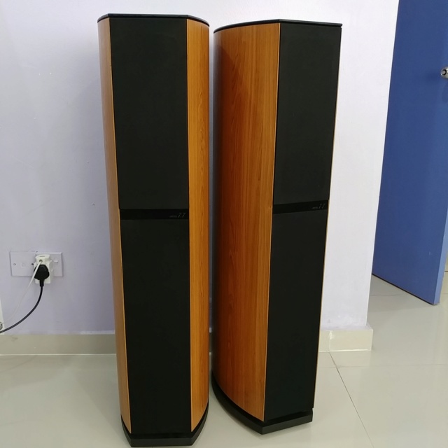 jamo 7.7 speakers