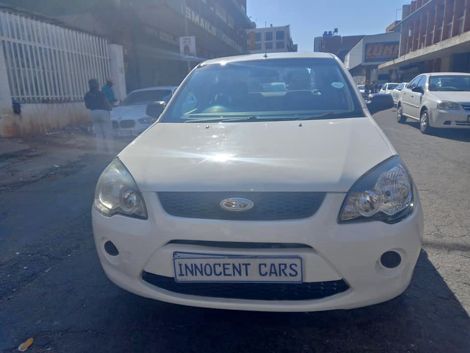 2015 FORD IKON 1.6 PETROL, MANUAL, WHITE COLOUR, MILEAGE 87000KM