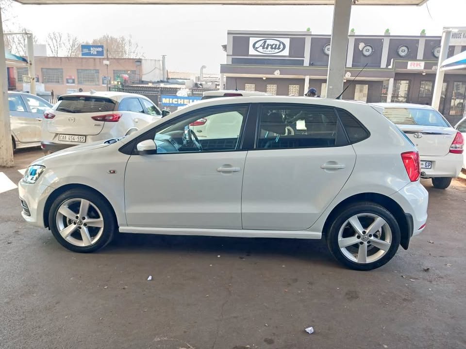 2018 VW POLO VIVO 1.4 COMFORT LINE  Transmission: Manual  Mileage: 50000km Fueltype: Petrol  White
