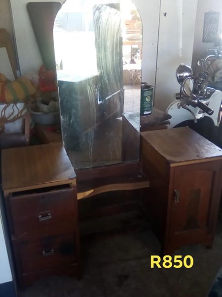 Vintage Wooden Dresser With Oval Mirror Junk Mail Vintage Wooden Dresser With Oval Mirror