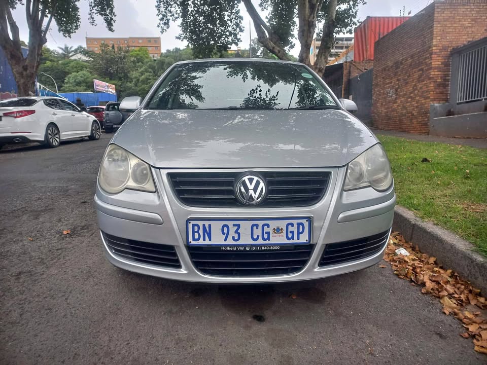 2007 VW Polo Classic Sedan 1.4 Petrol, Manua. Call Inno . Silver Color, Mileage 142000kms,