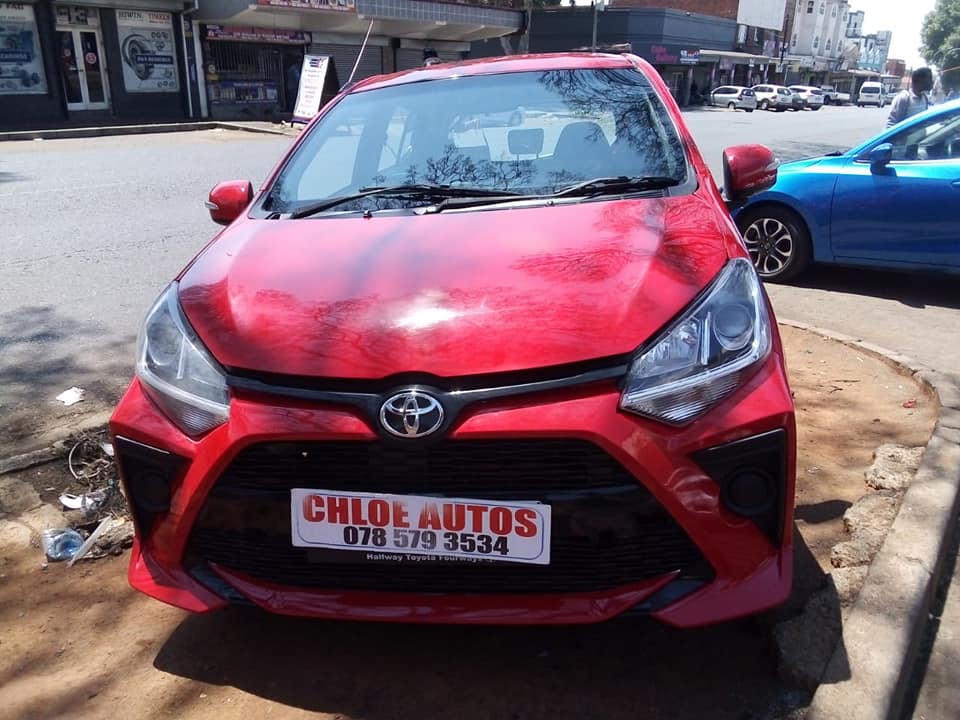 2022 TOYOTA GYAYA 1.0 RED SPARE KEY SERVICE BOOK FULL SERVICE HISTORY