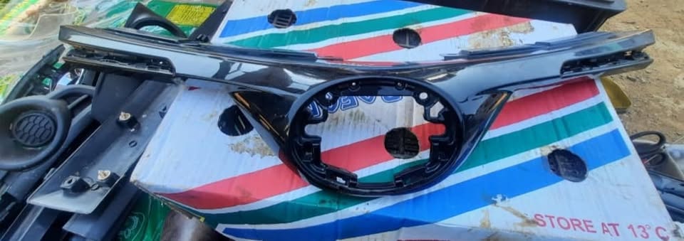 Toyota Rav 4 grille n fog surrounds for sale - Private Seller Toyota Rav 4 grille n fog surrounds for sale - Private Seller