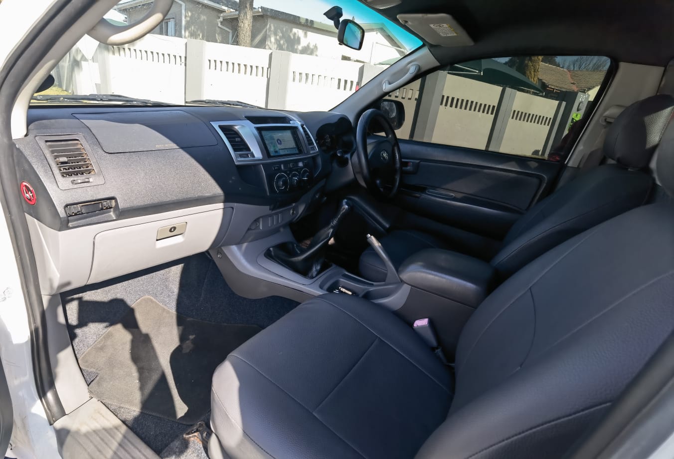 TOYOTA HILUX 2.5 D-4-D
