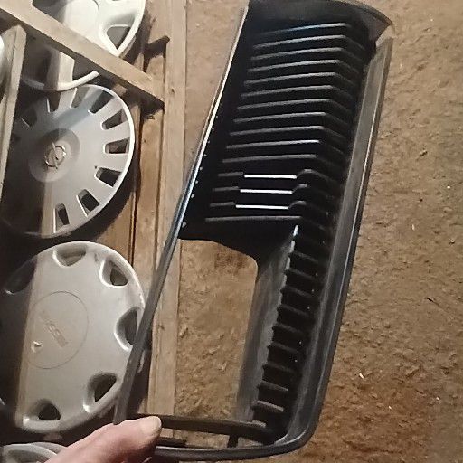 Alfa, grille part - Private Seller Alfa, grille part - Private Seller