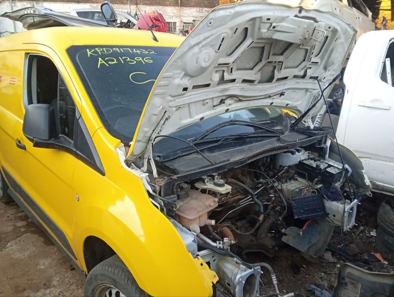 Ford Tourneo panel van Yellow Stripping for parts - Private Seller Ford Tourneo panel van Yellow Stripping for parts - Private Seller