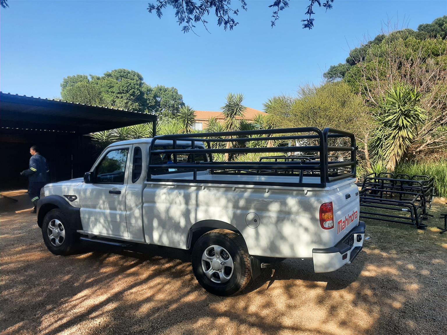 Mahindra cattle rails - Private Seller Mahindra cattle rails - Private Seller