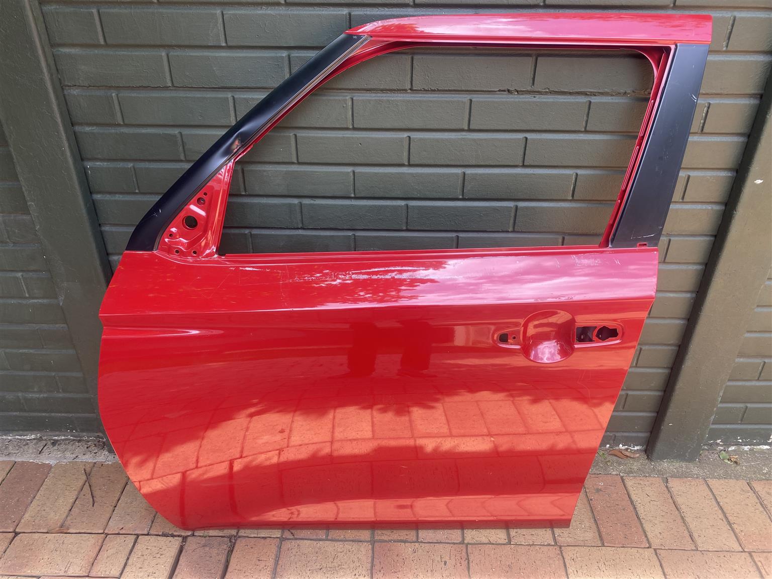 2025 SUZUKI SWIFT LEFT FRONT DOOR SHELL FOR SALE. IN PRISTINE CONDITION - Private Seller 2025 SUZUKI SWIFT LEFT FRONT DOOR SHELL FOR SALE. IN PRISTINE CONDITION - Private Seller
