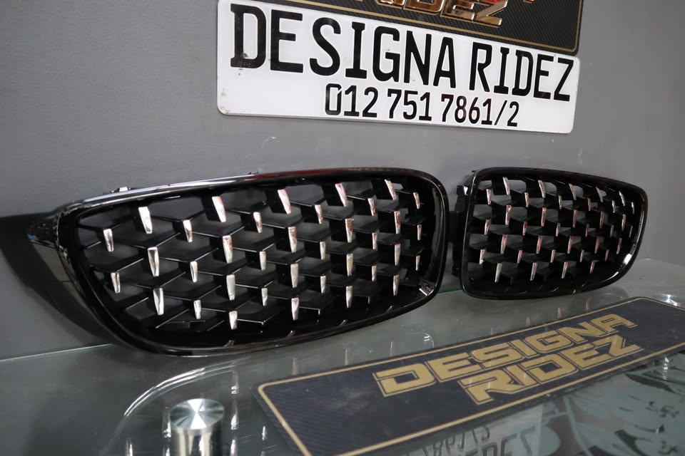 BMW M4 KIDNEY GRILLS F32 M4 (G-SERIES LOOK) - Private Seller BMW M4 KIDNEY GRILLS F32 M4 (G-SERIES LOOK) - Private Seller