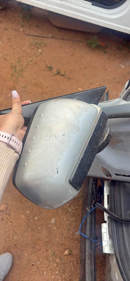 Kia soul right mirror - Private Seller Kia soul right mirror - Private Seller
