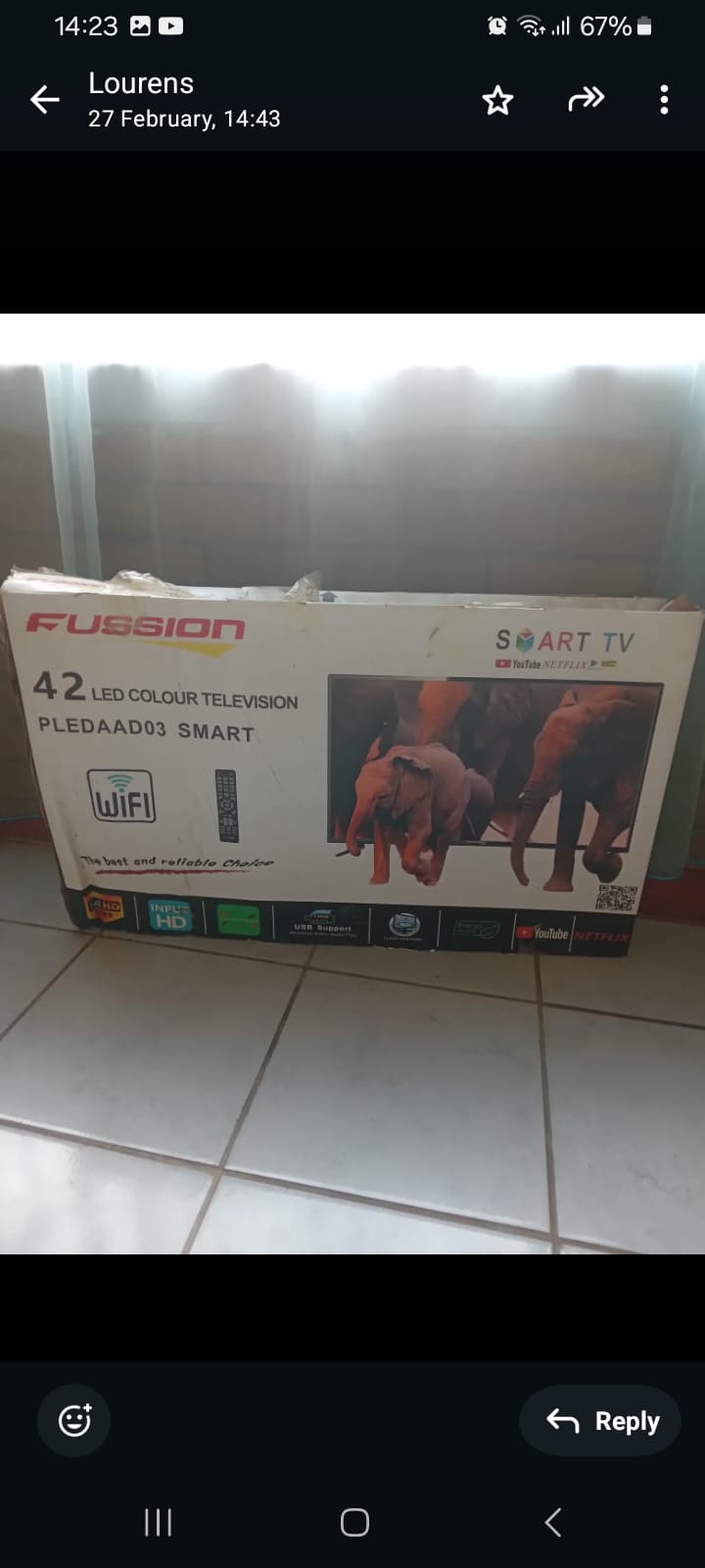42 Inc smart tv good like new fussion