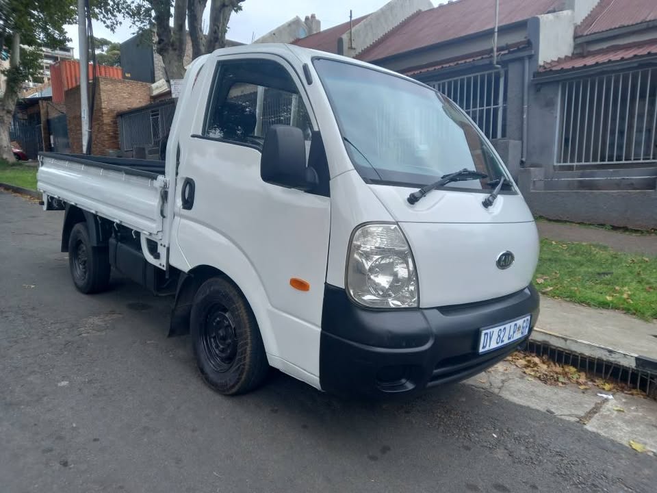 2012 Kia K2700 Bakkie 2.7D Diesel, Manual, White Color, Mileage