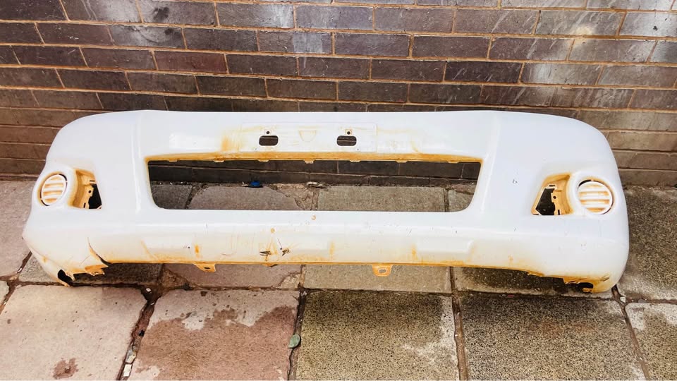 Toyota Hilux D4D bumper - Private Seller Toyota Hilux D4D bumper - Private Seller