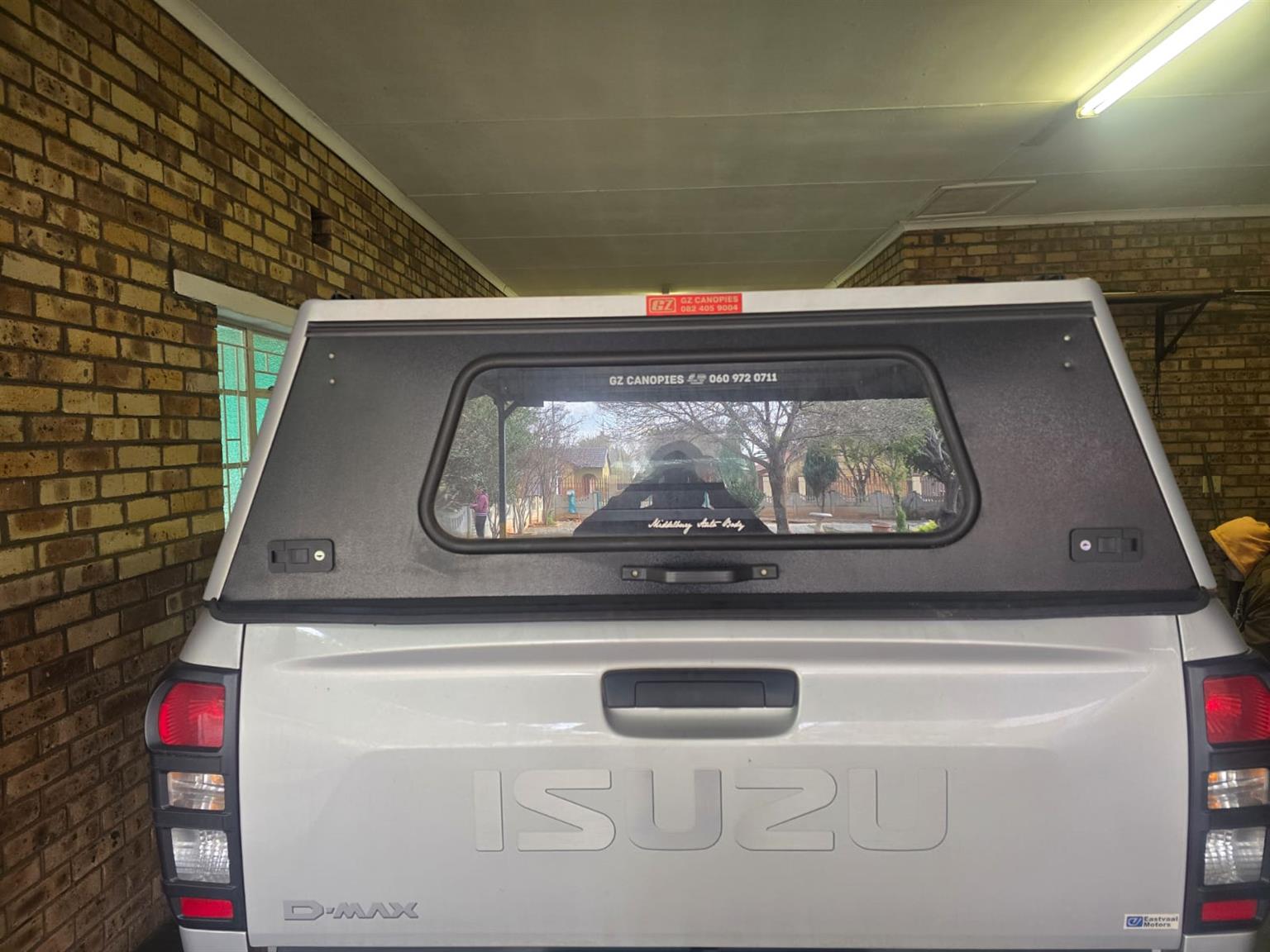 Isuzu d'max double cab Gen 6 GZ canopy - Private Seller Isuzu d'max double cab Gen 6 GZ canopy - Private Seller