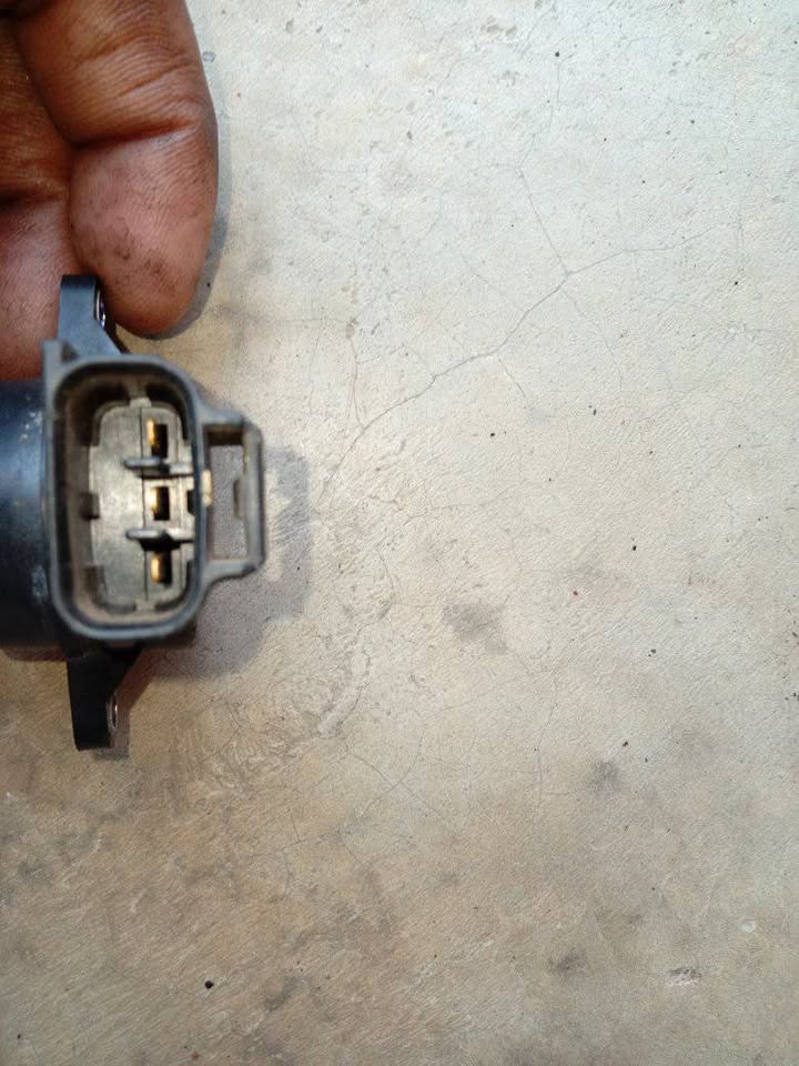 Toyota Hilux 1KD & 2KD TPS Sensor - Private Seller
