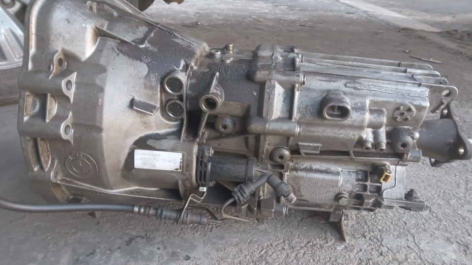 BMW E90 325i 6 SPEED MANUAL GEARBOX. SECOND HAND. FOR VARIOUS OTHER CARS TOO. - Private Seller