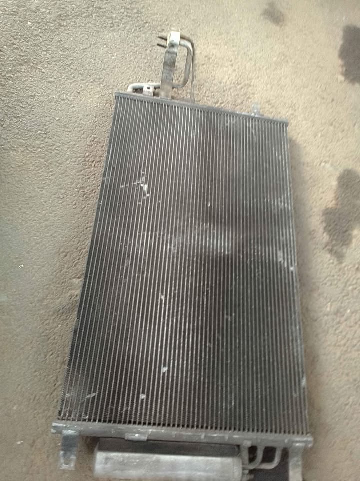 2005 up Hyundai Tucson Aircon condenser - Private Seller 2005 up Hyundai Tucson Aircon condenser - Private Seller