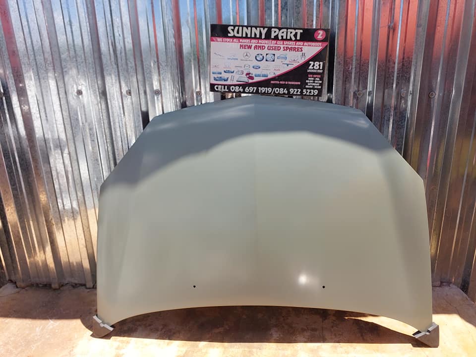 Renault Clio 2 Bonnet - Private Seller Renault Clio 2 Bonnet - Private Seller