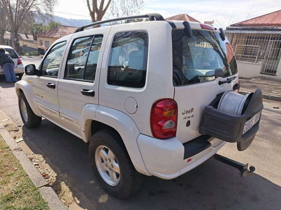 2003  jeep Cherokee 2.7 4x4