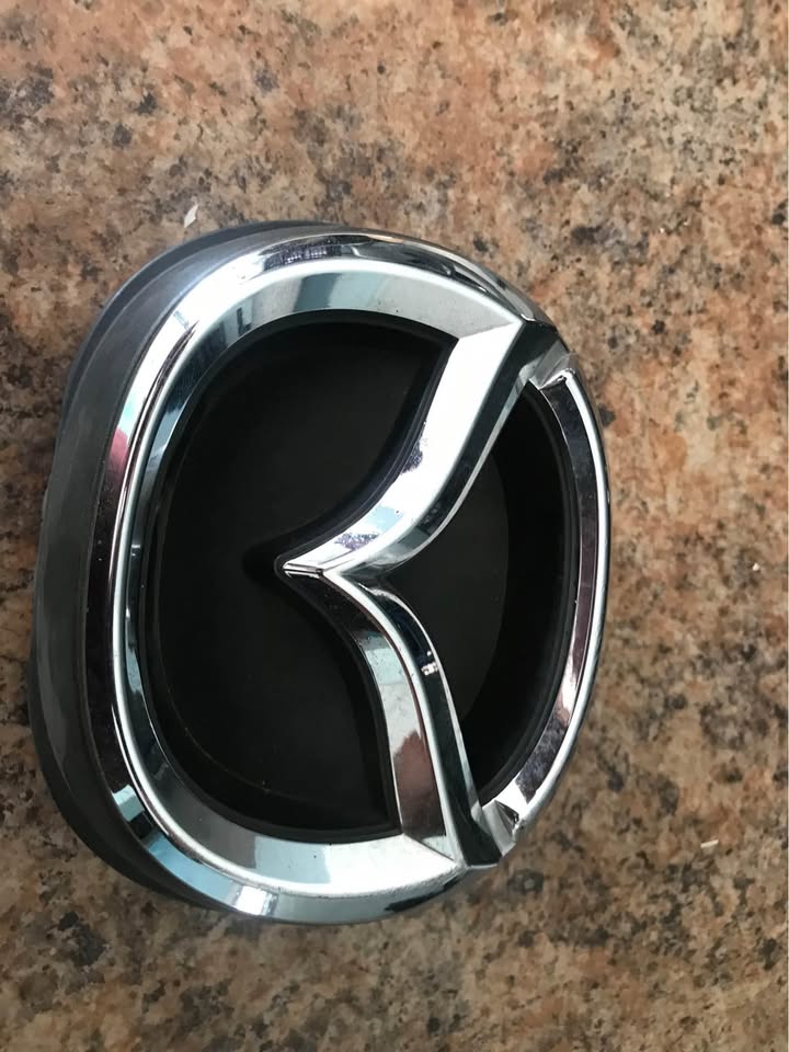 2018 mazda CX3 main badge for sale - Private Seller 2018 mazda CX3 main badge for sale - Private Seller