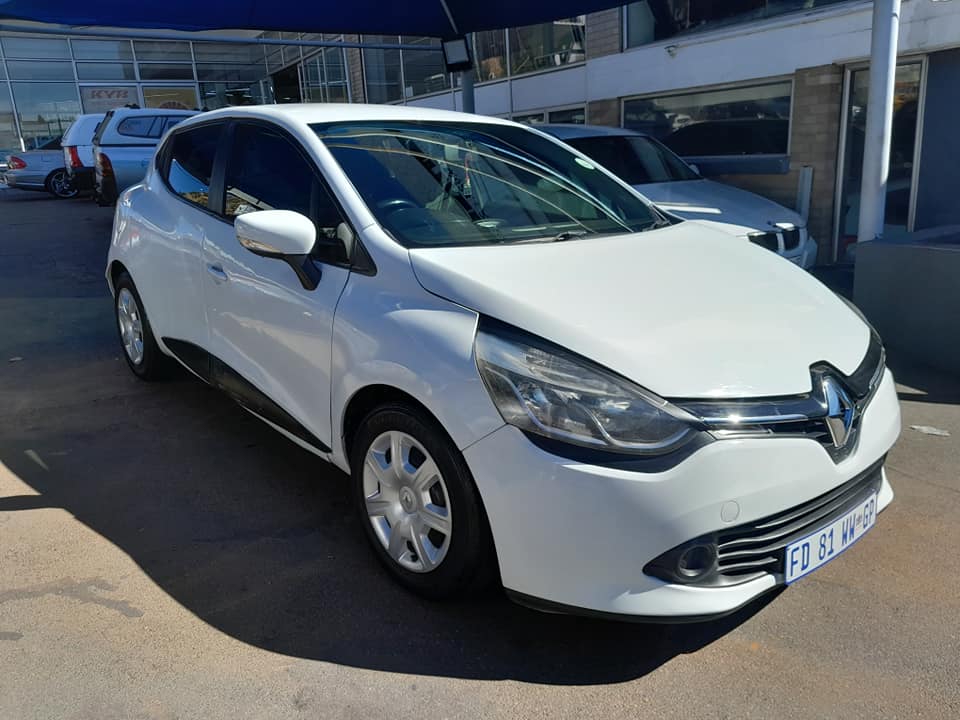 2017 RENAULT CLIO4 900T MANUAL