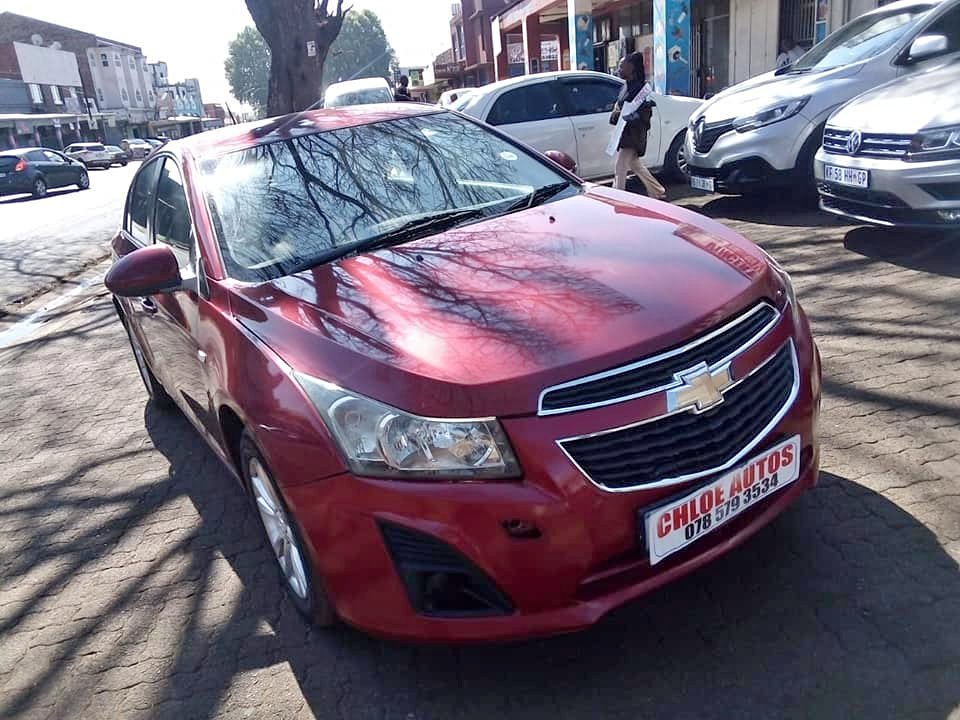 2013 CHEVROLET CRUZE 1.5  Petrol  107 000km MANUAL  MAROON