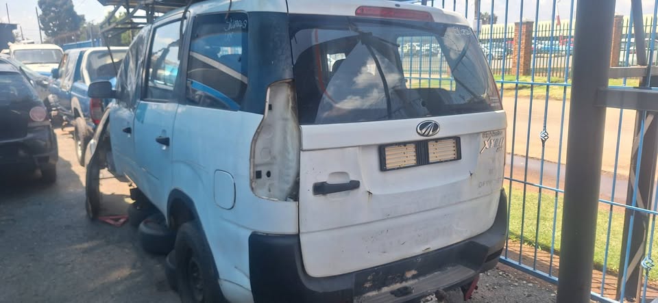 Mahindra xylo stripping for spares Call or whatsapp Wesley - Private Seller Mahindra xylo stripping for spares Call or whatsapp Wesley - Private Seller