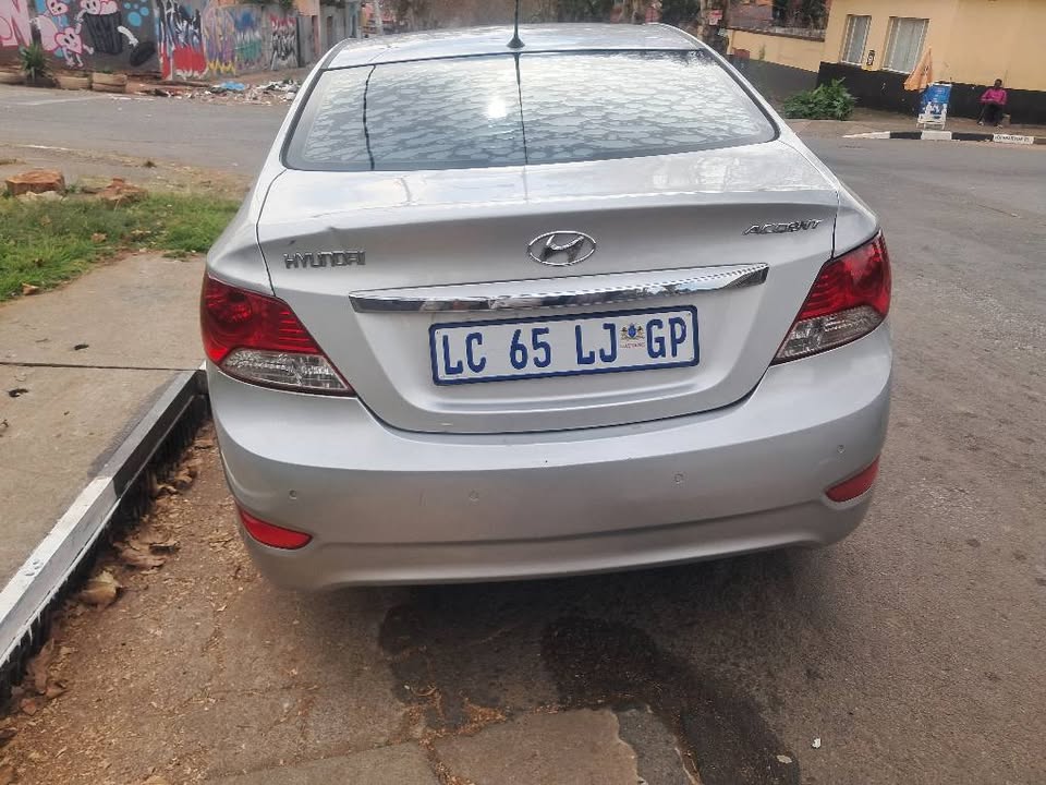 Hyundai Accent 1.6 2012