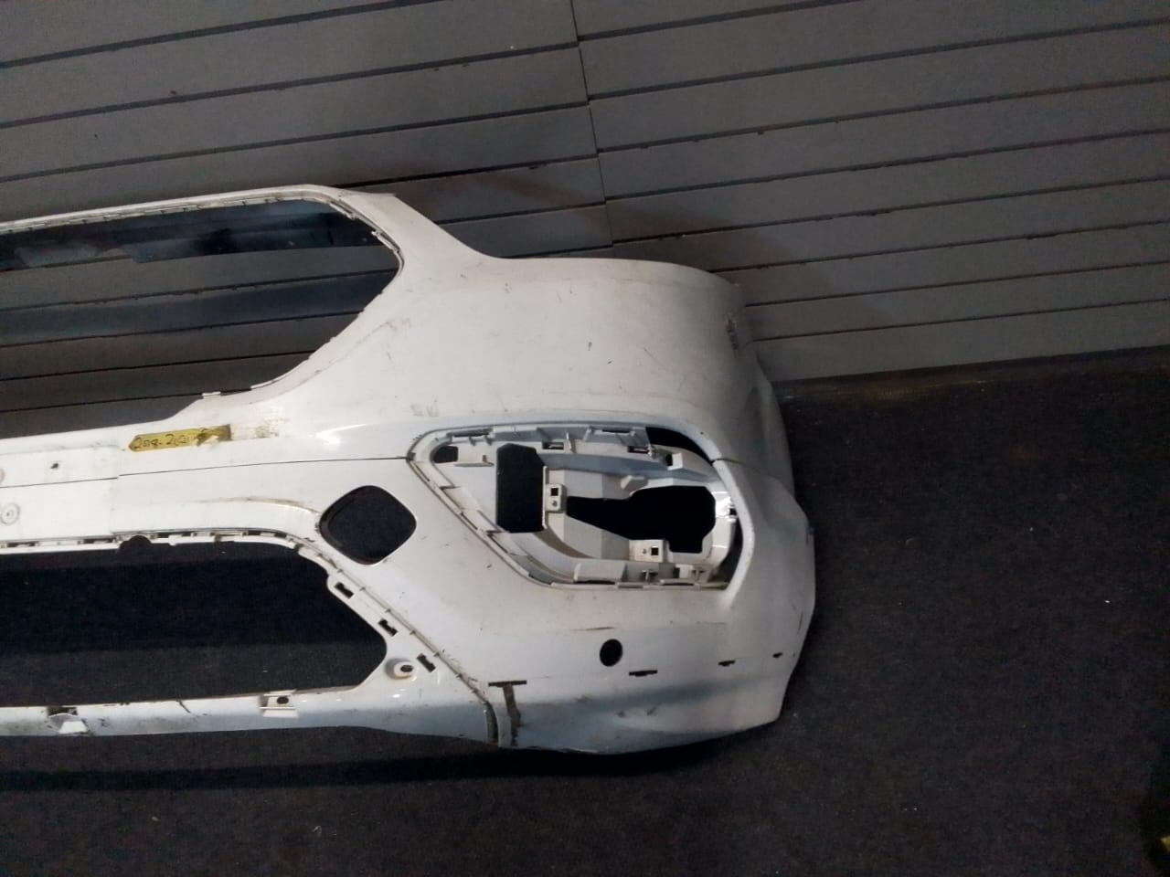 2017-2020 TOYOTA QUANTUM FRONT BUMPER - Private Seller 2017-2020 TOYOTA QUANTUM FRONT BUMPER - Private Seller