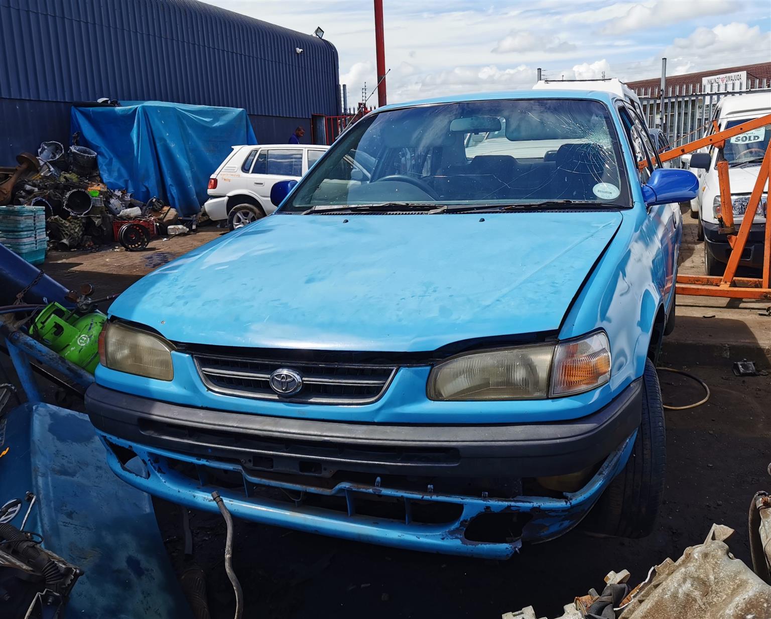 1998 Toyota Corolla 1.6 RXI shape - Stripping for Spares