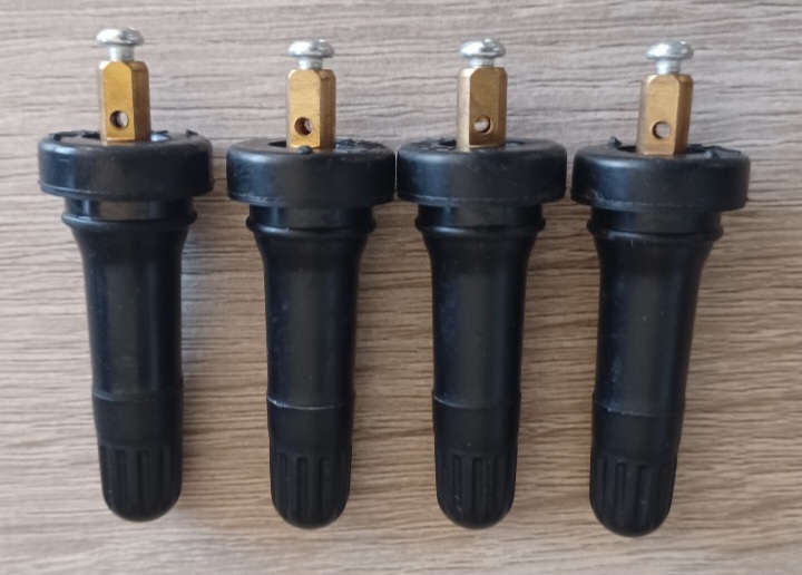 KIA Sportage TPMS tyre pressure monitor sensors and valves - Private Seller KIA Sportage TPMS tyre pressure monitor sensors and valves - Private Seller