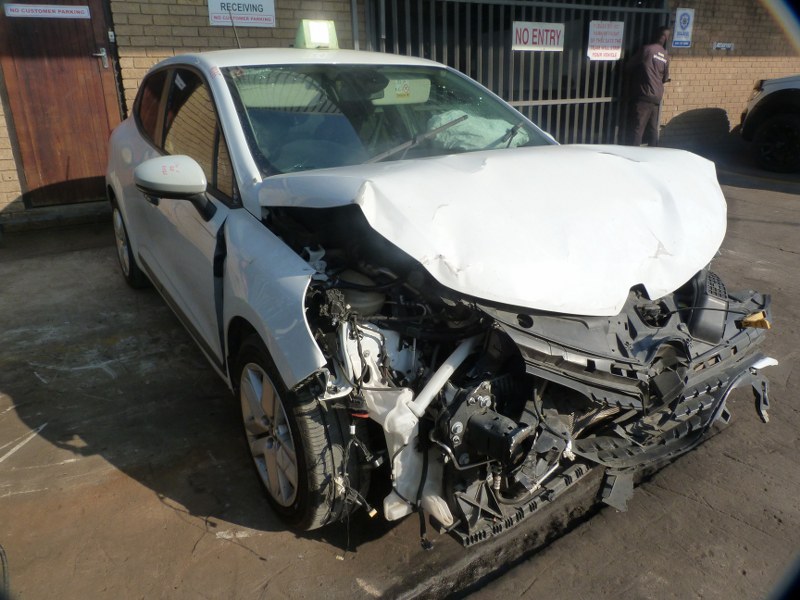 Renault Clio V 1.3 Turbo Manual White - 2022 STRIPPING FOR SPARES - Private Seller Renault Clio V 1.3 Turbo Manual White - 2022 STRIPPING FOR SPARES - Private Seller
