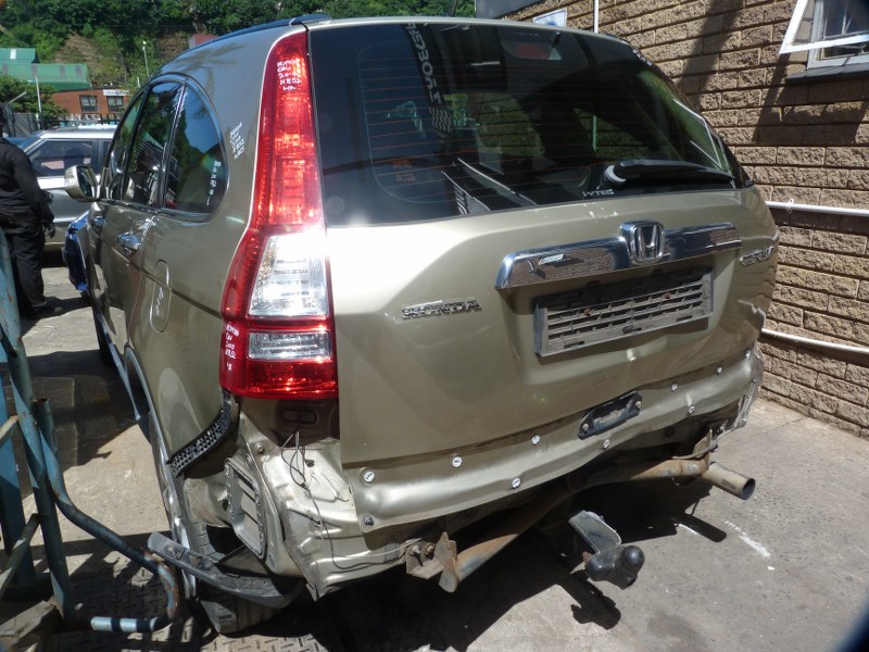 Honda CR-V 2.0 AT Gold - 2008 SPARESBOYZ STRIPPING FOR SPARES - Private Seller