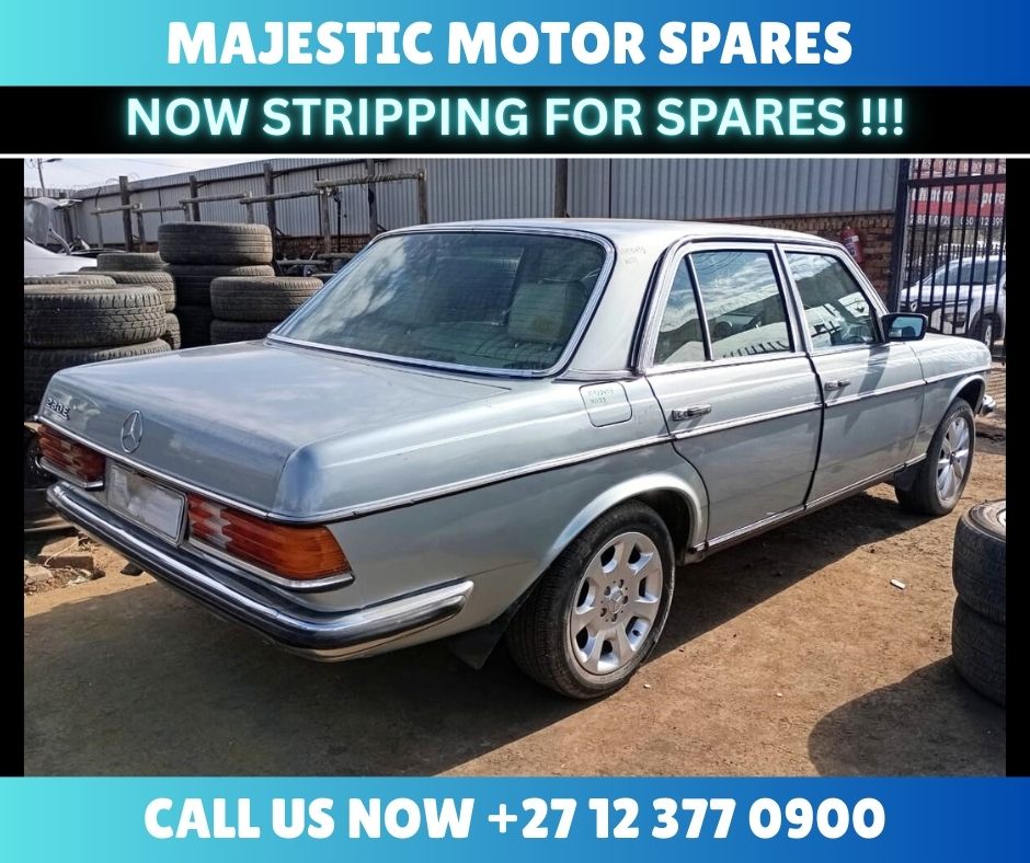 1983 Mercedes-Benz 230E W123 manual petrol Now Stripping for Spares!