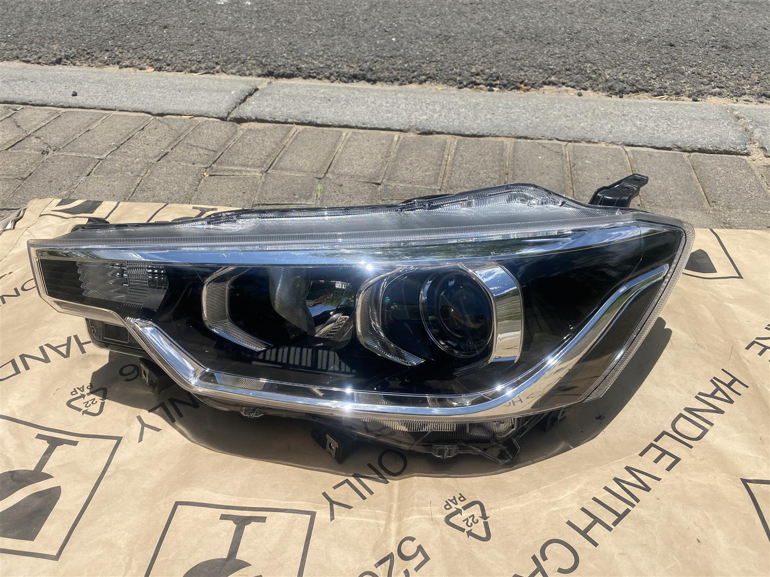 2024 SUZUKI ERTIGA/TOYOTA RUMION HEADLIGHT LEFT SIDE FOR SALE