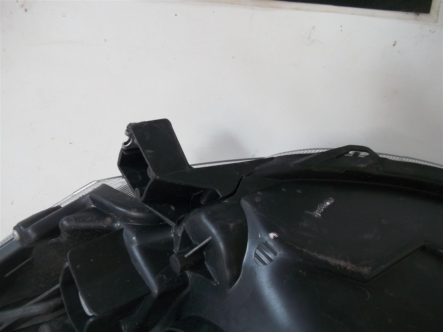 Suzuki SX4 '09-'25 right headlight - Private Seller