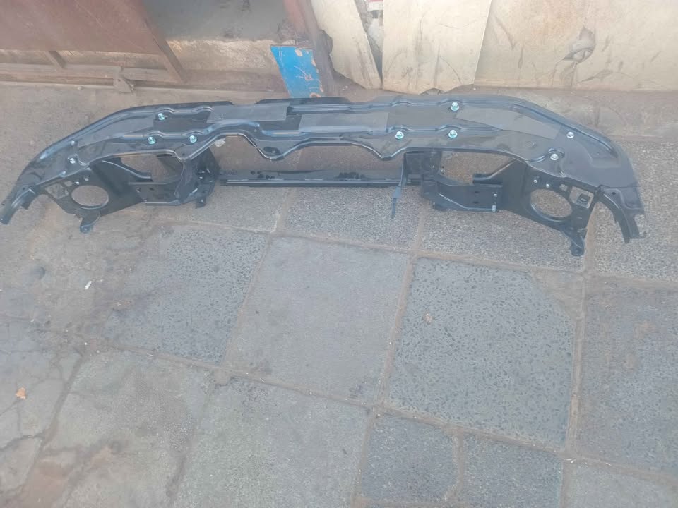 Toyota land cruiser top cradle - Private Seller Toyota land cruiser top cradle - Private Seller