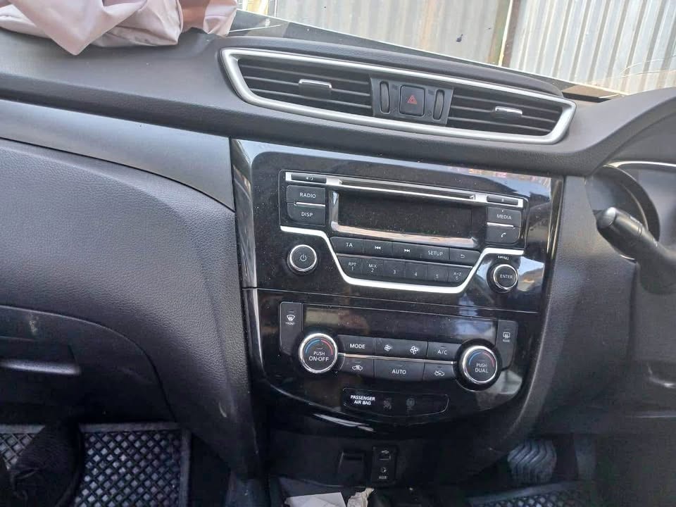 NISSAN X-TRAIL 2017 RADIO ON SALE CALL/WHATSAPP or - Private Seller NISSAN X-TRAIL 2017 RADIO ON SALE CALL/WHATSAPP or - Private Seller