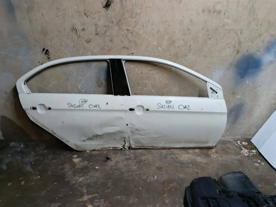 Suzuki ciaz right front and back door - Private Seller Suzuki ciaz right front and back door - Private Seller