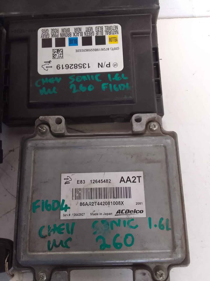 Chevrolet Sonic 1.6 F16D4 Complete Lockeset - Private Seller Chevrolet Sonic 1.6 F16D4 Complete Lockeset - Private Seller