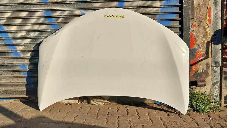 Toyota RAV4 bonnet 2018 - Private Seller Toyota RAV4 bonnet 2018 - Private Seller