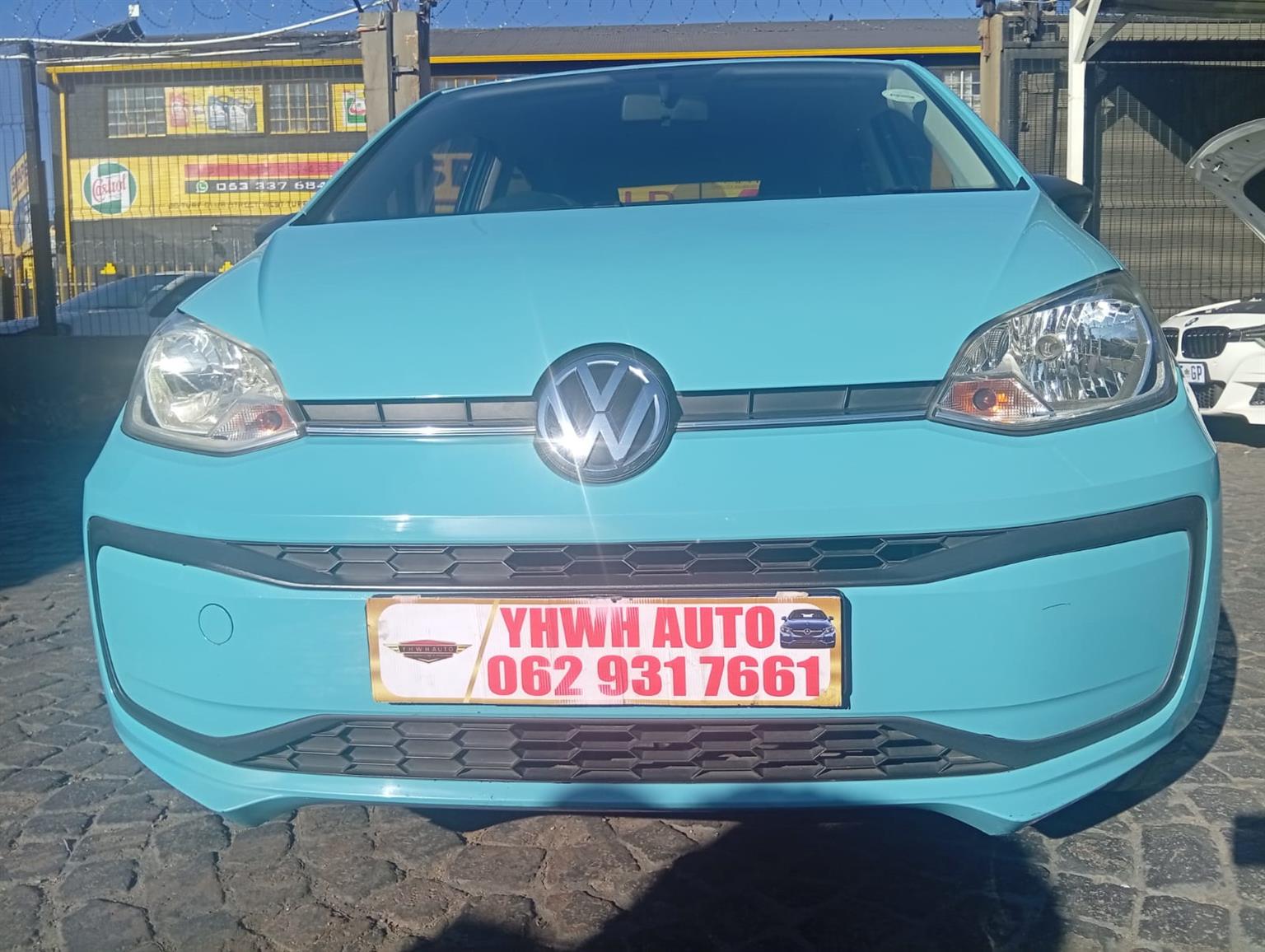 2020 Volkswagen up! Move up! 5-Door 1.0 Hatch 4,6 /100km Manual 114,000km Cloth