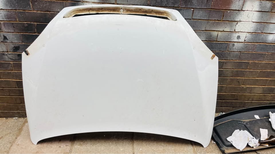 Opel Corsa gamma bonnet - Private Seller
