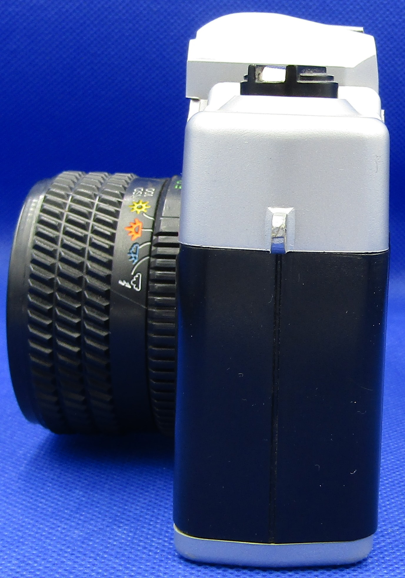 SOUNEX Deluxe-1 35mm Vintage Point-and-Shoot Camera