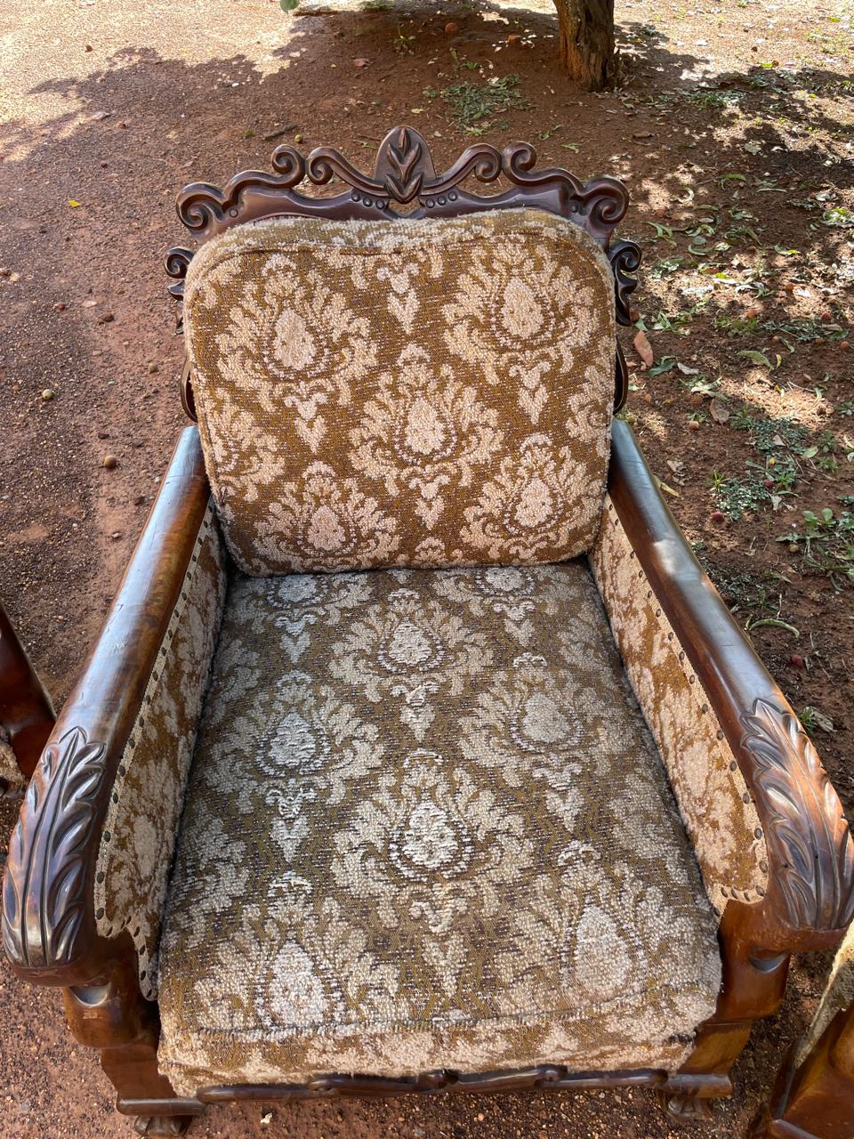 Vintage Lounge Suite for sale