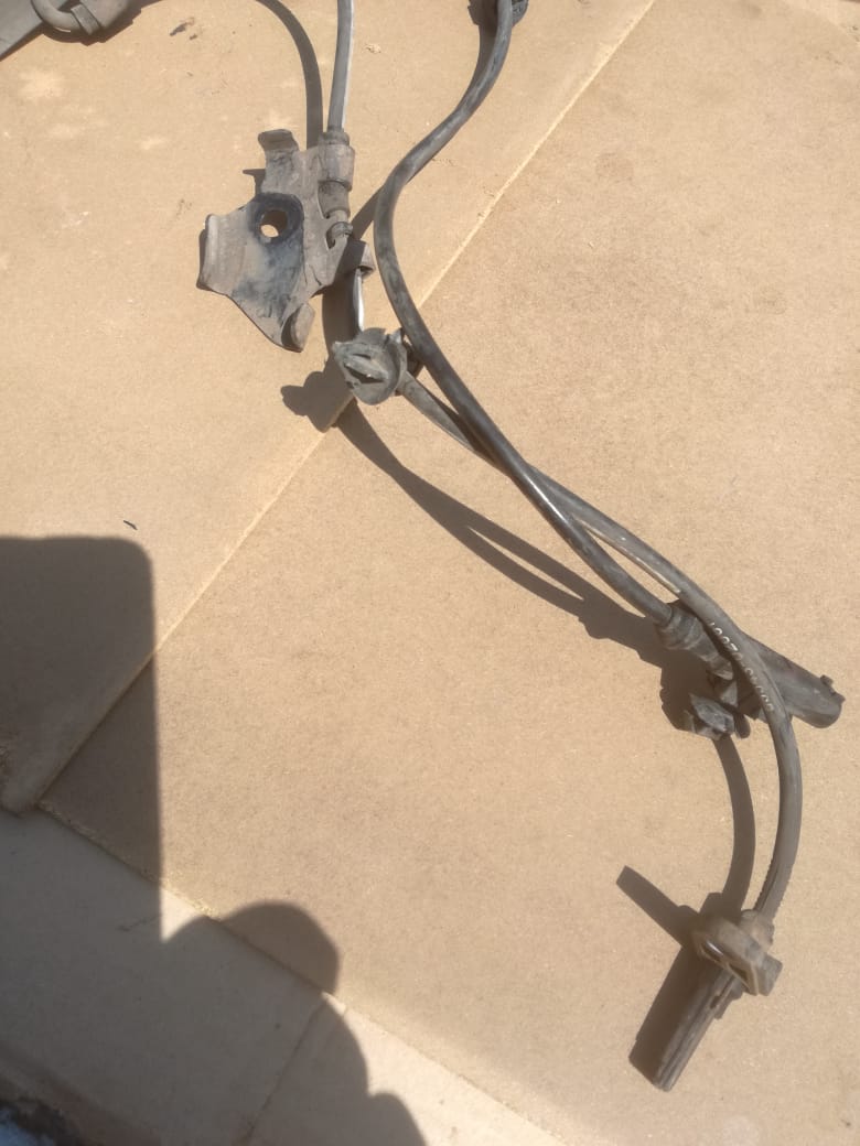 2013/2014 Toyota Verso ABS brake sensor and brake calliper. - Private Seller