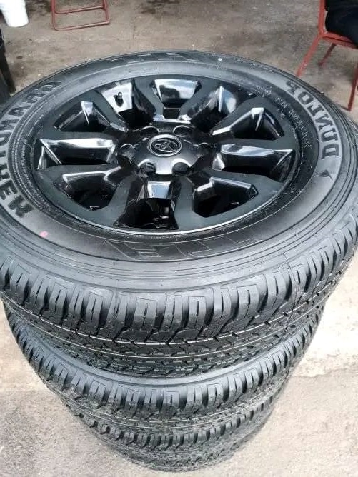18 inch Ford Stormtrack/Thunder original mags with brand new 265/60/18 Continent - Private Seller 18 inch Ford Stormtrack/Thunder original mags with brand new 265/60/18 Continent - Private Seller