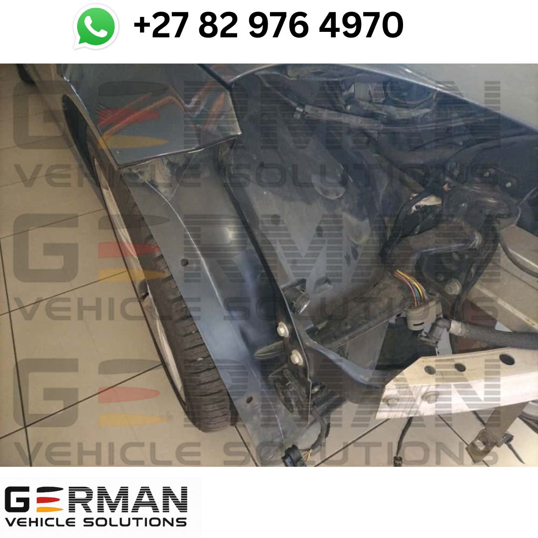 Mercedes Benz c250 cdi w204 coupe fender liner for sale - Private Seller Mercedes Benz c250 cdi w204 coupe fender liner for sale - Private Seller