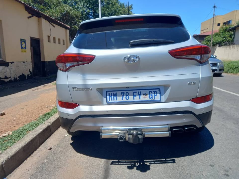 2018 HYUNDAI TUCSON SUV ENG 2.0 PETROL, AUTOMATIC TRANSMISSION, SILVER COLOR, MILEAGE