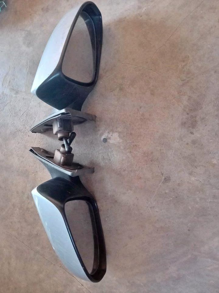 Toyota Etios Sprint 2NR 1.5 Side Mirrors - Private Seller Toyota Etios Sprint 2NR 1.5 Side Mirrors - Private Seller
